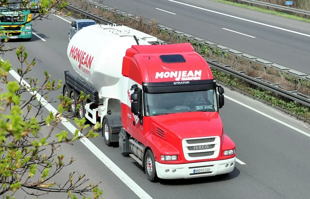 STRATOR delivered to Monjean Transporte